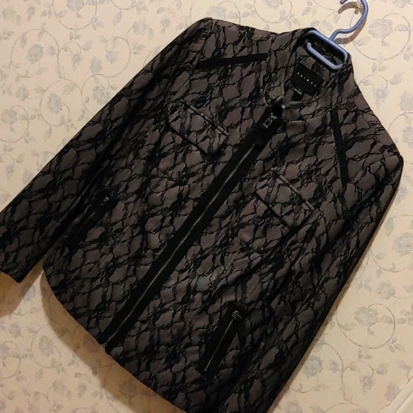 Tribal jacket - Picture 1 of 5